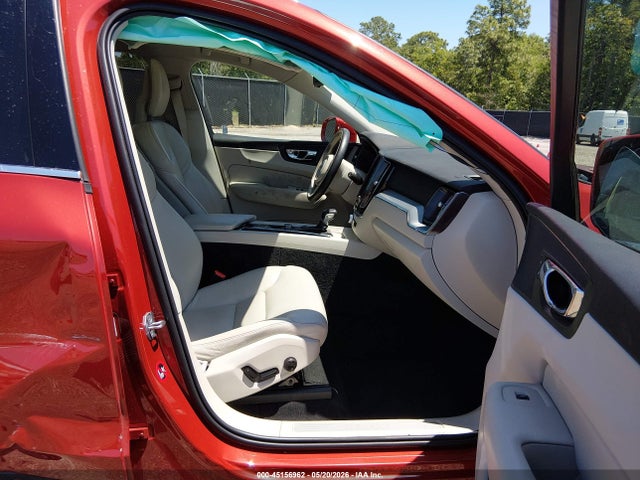 Продажа на аукционе авто 2018 Volvo Xc60 T5 Momentum, vin: LYV102RK2JB109570, номер лота: 45156962