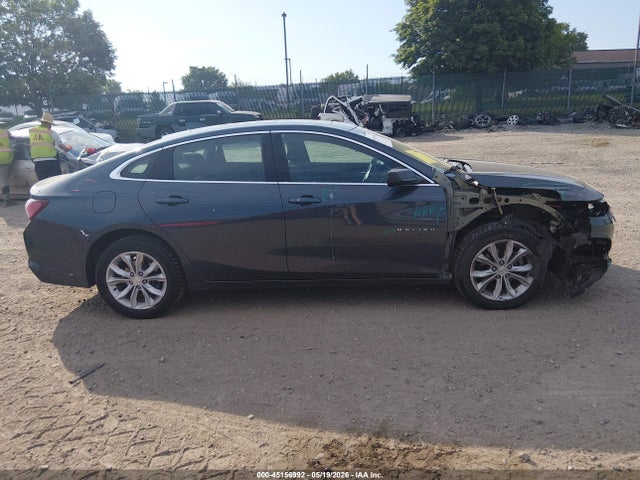 1G1ZD5ST9LF027675 Chevrolet Malibu Fwd Lt