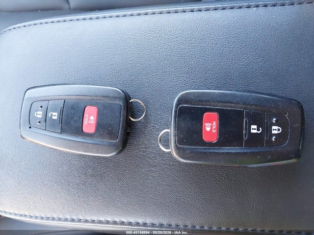 45156994 :رقم المزاد ، JTDKARFU4H3529949 vin ، 2017 Toyota Prius Four Touring مزاد بيع
