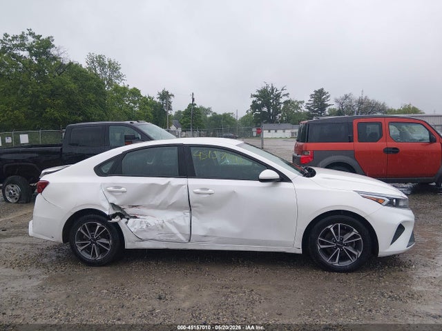 45157010 :رقم المزاد ، 3KPF24AD8NE440639 vin ، 2022 Kia Forte Lxs مزاد بيع