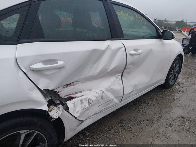 45157010 :رقم المزاد ، 3KPF24AD8NE440639 vin ، 2022 Kia Forte Lxs مزاد بيع
