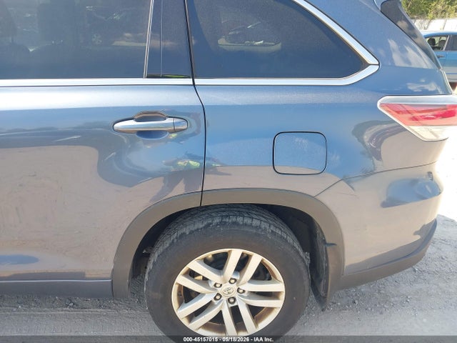 45157015 :رقم المزاد ، 5TDBKRFH1FS171933 vin ، 2015 Toyota Highlander Le V6 مزاد بيع