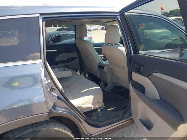 45157015 :رقم المزاد ، 5TDBKRFH1FS171933 vin ، 2015 Toyota Highlander Le V6 مزاد بيع