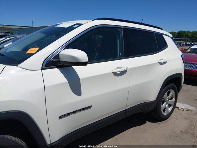 2017 Jeep New Compass Latitude 4x4 მანქანა იყიდება აუქციონზე, vin: 3C4NJDBB8HT693262, აუქციონის ნომერი: 45157049