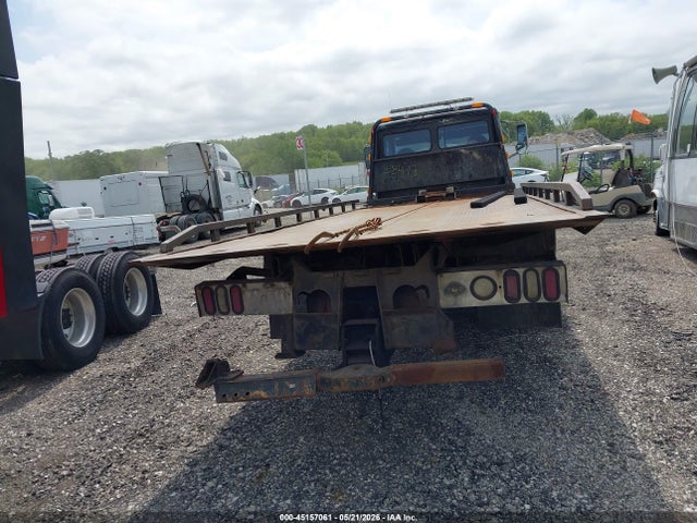 45157061 :رقم المزاد ، 1FV3GFBC0YHG33461 vin ، 2000 Freightliner Medium Conventional Fl60 مزاد بيع