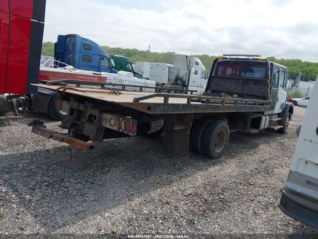 45157061 :رقم المزاد ، 1FV3GFBC0YHG33461 vin ، 2000 Freightliner Medium Conventional Fl60 مزاد بيع