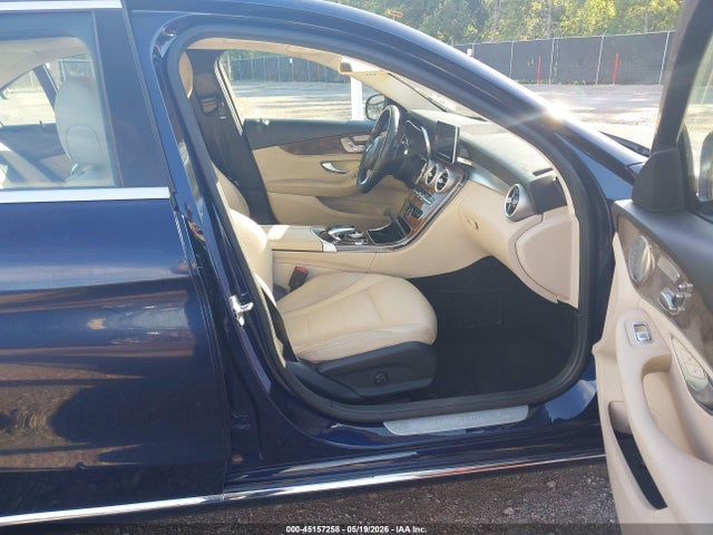 Aukcja sprzedaży 2015 Mercedes-benz C 300 4matic, vin: 55SWF4KB1FU038117, numer aukcji: 45157258