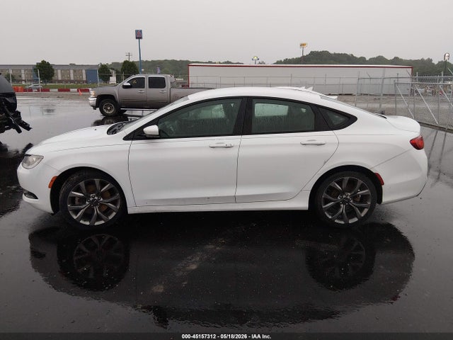 Продаж на аукціоні авто 2015 Chrysler 200 S, vin: 1C3CCCBB7FN555872, номер лоту: 45157312