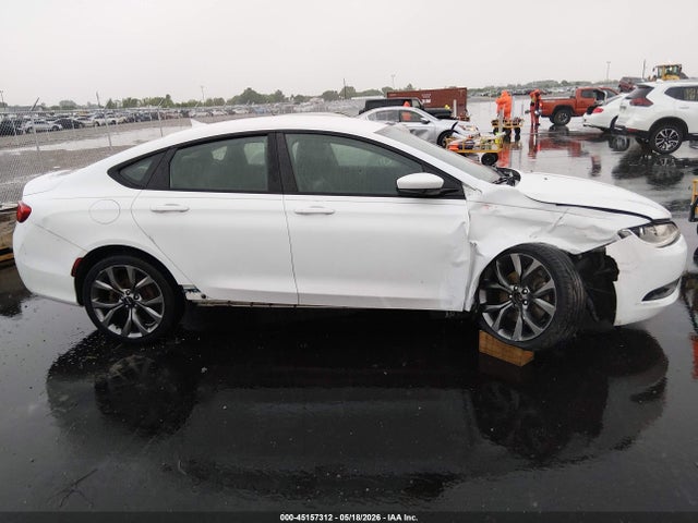 Продаж на аукціоні авто 2015 Chrysler 200 S, vin: 1C3CCCBB7FN555872, номер лоту: 45157312