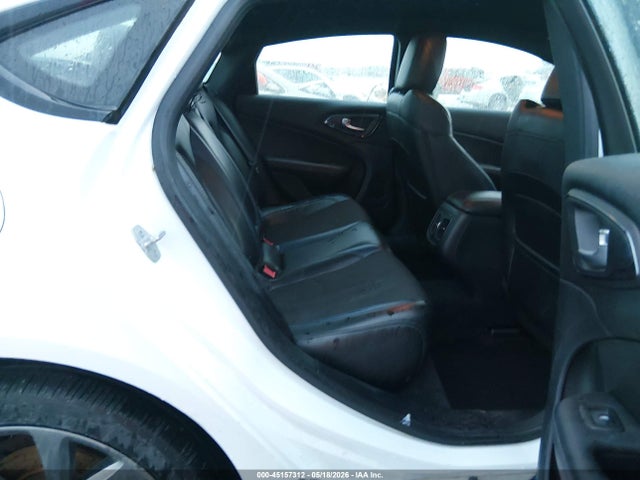 Продаж на аукціоні авто 2015 Chrysler 200 S, vin: 1C3CCCBB7FN555872, номер лоту: 45157312