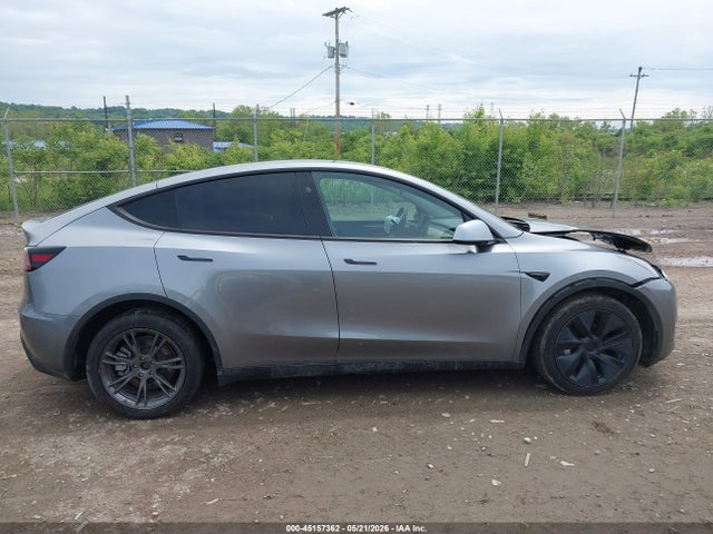 Auction sale of the 2025 Tesla Model Y Long Range Dual Motor All-wheel Drive, vin: 7SAYGDEE6SF249050, lot number: 45157362