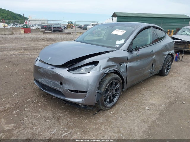 Auction sale of the 2025 Tesla Model Y Long Range Dual Motor All-wheel Drive, vin: 7SAYGDEE6SF249050, lot number: 45157362
