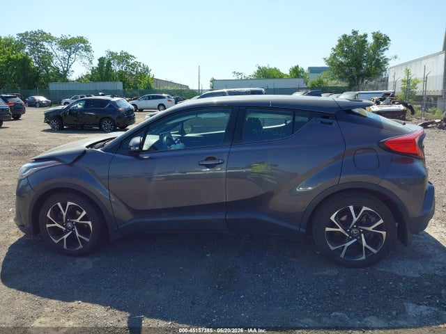 2021 Toyota C-hr Xle მანქანა იყიდება აუქციონზე, vin: NMTKHMBX6MR123645, აუქციონის ნომერი: 45157385
