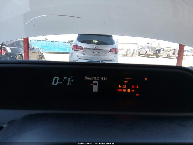JTDKDTB39G1133592 Toyota Prius C Four