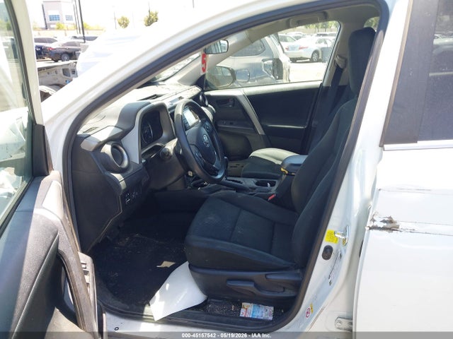 2T3ZFREV2JW461308 Toyota RAV4 LE