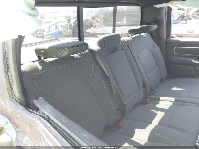 1C6SRFFT7MN799035 RAM 1500 Big Horn 4x4 5&#039;7 Box