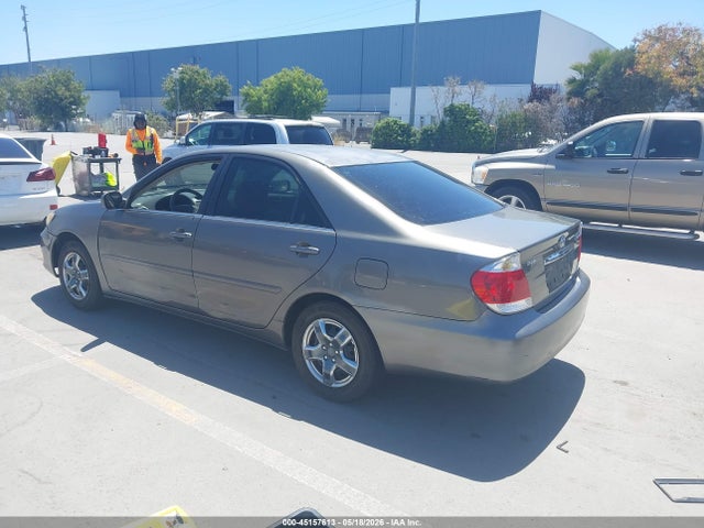 Продаж на аукціоні авто 2005 Toyota Camry Le, vin: 4T1BE32K25U989506, номер лоту: 45157613