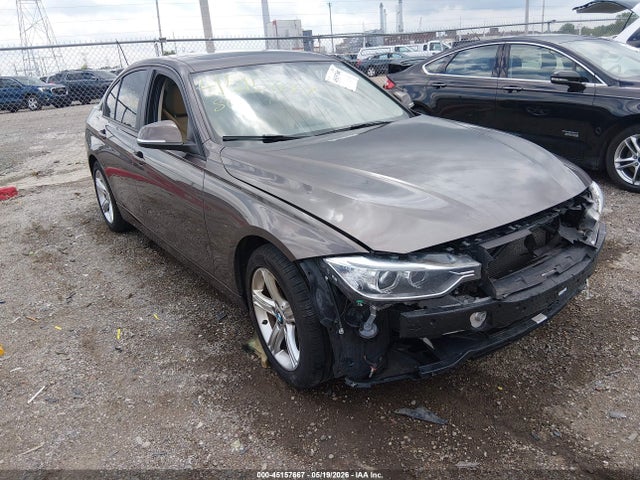 45157667 :رقم المزاد ، WBA3B3C51DF540019 vin ، 2013 Bmw 328i Xdrive مزاد بيع