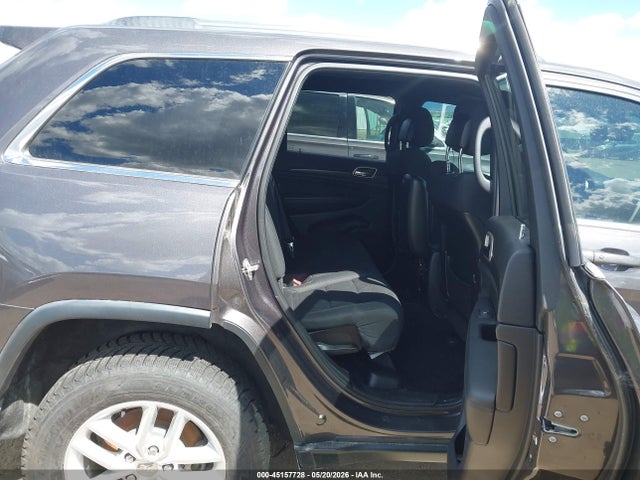 Продаж на аукціоні авто 2017 Jeep Grand Cherokee Laredo 4x4, vin: 1C4RJFAG3HC665844, номер лоту: 45157728