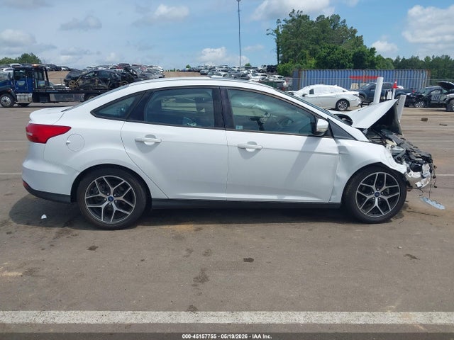 45157755 :رقم المزاد ، 1FADP3H22JL202249 vin ، 2018 Ford Focus Sel مزاد بيع