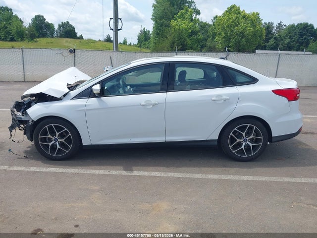 45157755 :رقم المزاد ، 1FADP3H22JL202249 vin ، 2018 Ford Focus Sel مزاد بيع