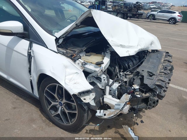 45157755 :رقم المزاد ، 1FADP3H22JL202249 vin ، 2018 Ford Focus Sel مزاد بيع