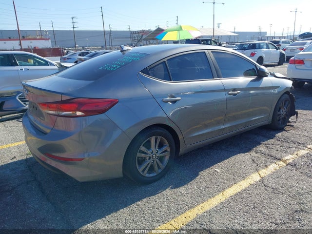 45157764 :رقم المزاد ، 5NPD84LF1JH384487 vin ، 2018 Hyundai Elantra Sel مزاد بيع