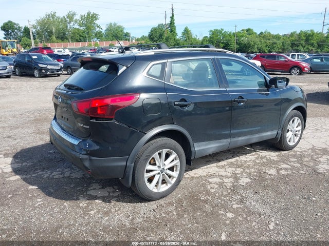 JN1BJ1CR2KW628571 Nissan Rogue Sport Sv