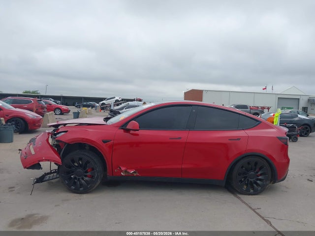 45157838 :رقم المزاد ، 7SAYGDEF3NF488410 vin ، 2022 Tesla Model Y Performance Dual Motor All-wheel Drive مزاد بيع