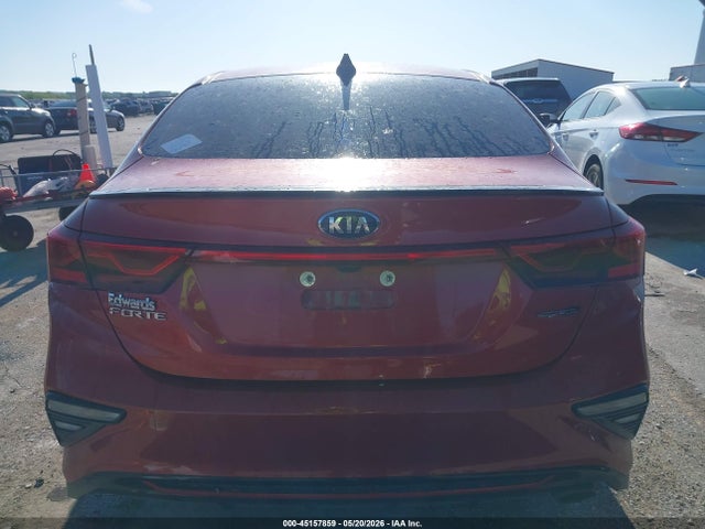 2021 Kia Forte Gt-line მანქანა იყიდება აუქციონზე, vin: 3KPF34AD2ME385990, აუქციონის ნომერი: 45157859