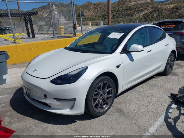 Tesla Model 3 Rear-wheel Drive 2023 5YJ3E1EA7PF493435 Image 2