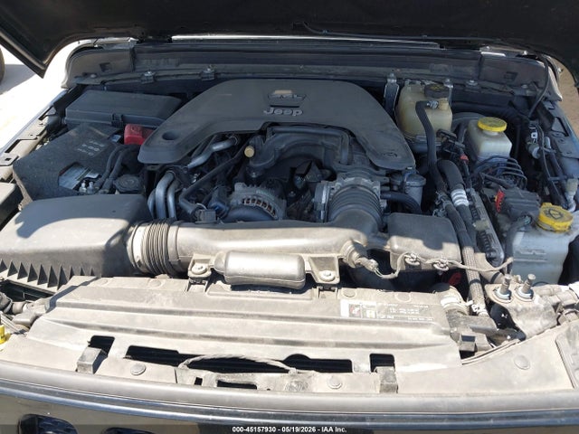 1C4HJXDG1JW147720 Jeep Wrangler Unlimited Sport S 4x4