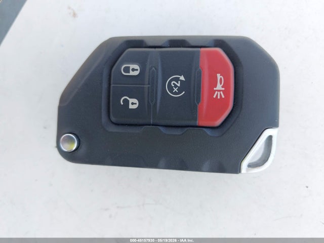 1C4HJXDG1JW147720 Jeep Wrangler Unlimited Sport S 4x4