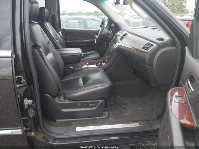 2008 Cadillac Escalade Standard მანქანა იყიდება აუქციონზე, vin: 1GYFK63868R168817, აუქციონის ნომერი: 45157972