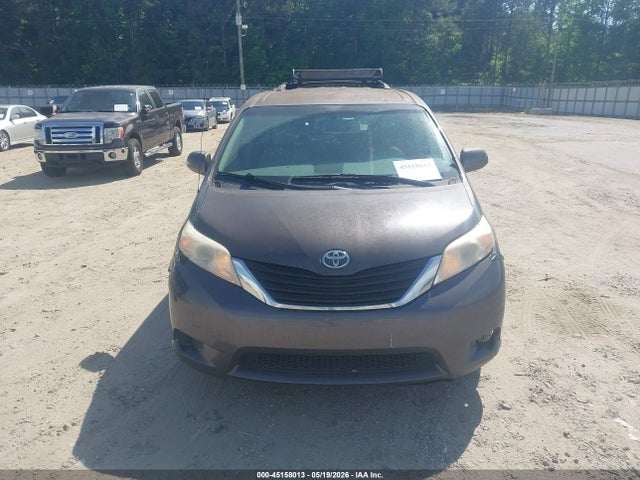 45158013 :رقم المزاد ، 5TDJK3DC1BS022920 vin ، 2011 Toyota Sienna Le مزاد بيع