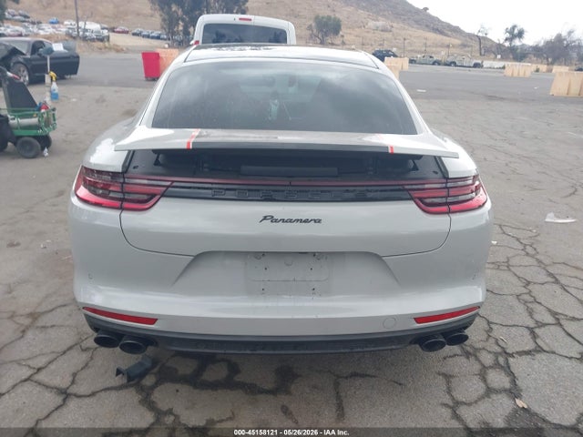 WP0AA2A78JL112618 Porsche PANAMERA 4