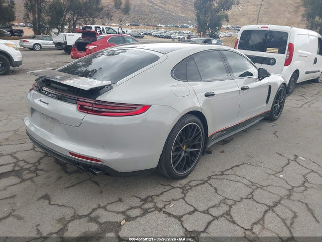 WP0AA2A78JL112618 Porsche PANAMERA 4