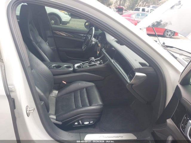 WP0AA2A78JL112618 Porsche PANAMERA 4