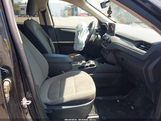 Продажа на аукционе авто 2020 Ford Escape Se, vin: 1FMCU9G63LUA89913, номер лота: 45158128
