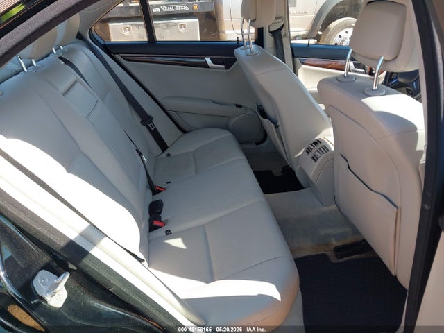 45158165 :رقم المزاد ، WDDGF8AB6EG172601 vin ، 2014 Mercedes-benz C 300 Luxury 4matic مزاد بيع
