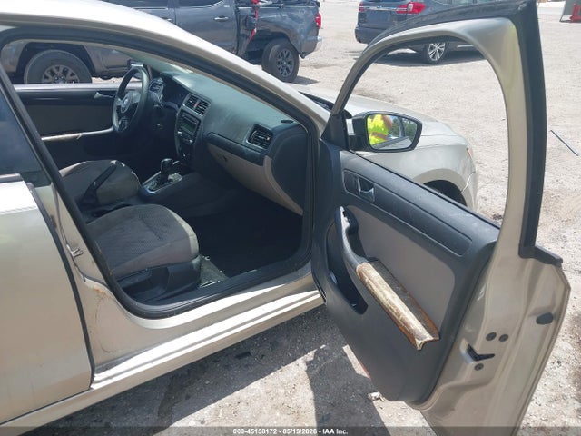 Продаж на аукціоні авто 2013 Volkswagen Jetta 2.0l S, vin: 3VW2K7AJ4DM219255, номер лоту: 45158172
