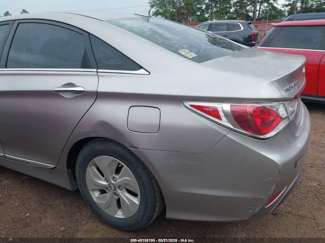 2013 Hyundai Sonata Hybrid მანქანა იყიდება აუქციონზე, vin: KMHEC4A48DA077684, აუქციონის ნომერი: 45158195