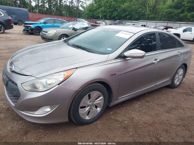 2013 Hyundai Sonata Hybrid მანქანა იყიდება აუქციონზე, vin: KMHEC4A48DA077684, აუქციონის ნომერი: 45158195