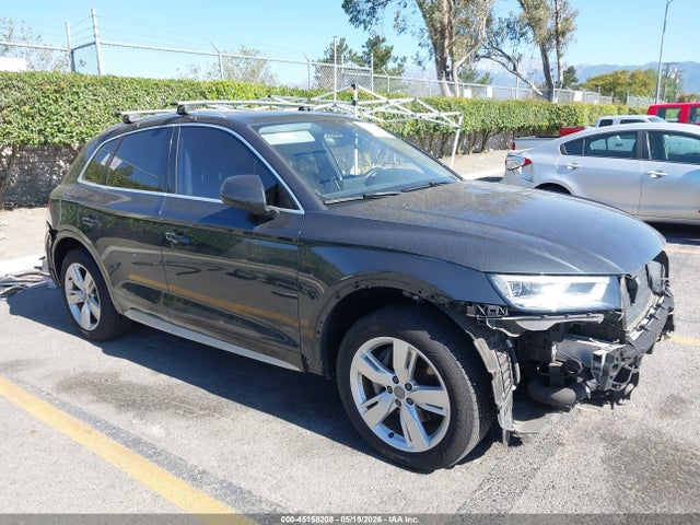 Audi Q5 2.0t Premium/2.0t Tech Premium 2018 WA1BNAFY6J2123900 main image