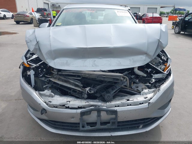 2019 Volkswagen Jetta 1.4t R-line/1.4t S/1.4t Se მანქანა იყიდება აუქციონზე, vin: 3VWC57BU1KM272304, აუქციონის ნომერი: 45158392