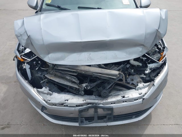 2019 Volkswagen Jetta 1.4t R-line/1.4t S/1.4t Se მანქანა იყიდება აუქციონზე, vin: 3VWC57BU1KM272304, აუქციონის ნომერი: 45158392