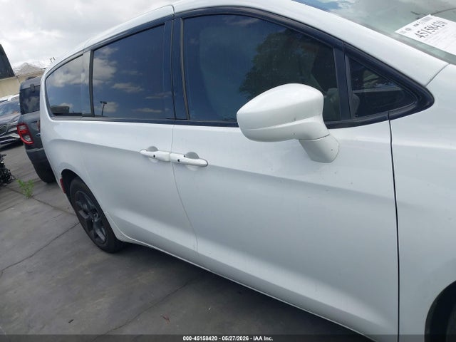 2C4RC1FG6LR282129 Chrysler Pacifica Touring