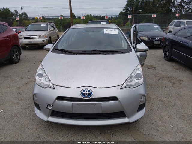 45158432 :رقم المزاد ، JTDKDTB37D1551340 vin ، 2013 Toyota Prius C Three مزاد بيع