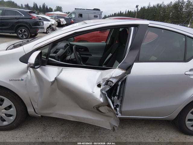 45158432 :رقم المزاد ، JTDKDTB37D1551340 vin ، 2013 Toyota Prius C Three مزاد بيع