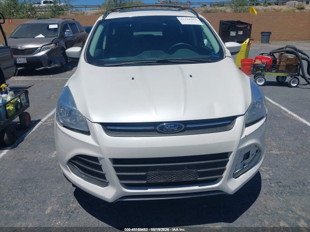 1FMCU0G94GUA45415 Ford ESCAPE SE